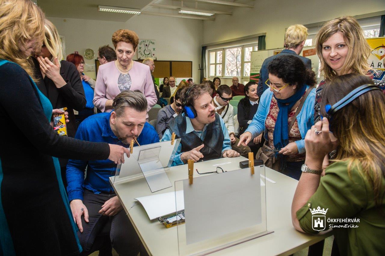 Szakmai nap az Esélykörrel a Viktória Központban